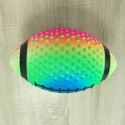 Ovaler Fußball 5&quot; aufblasbarer Spielplatz-Ball-Regenbogen färbte Antiverschleiß